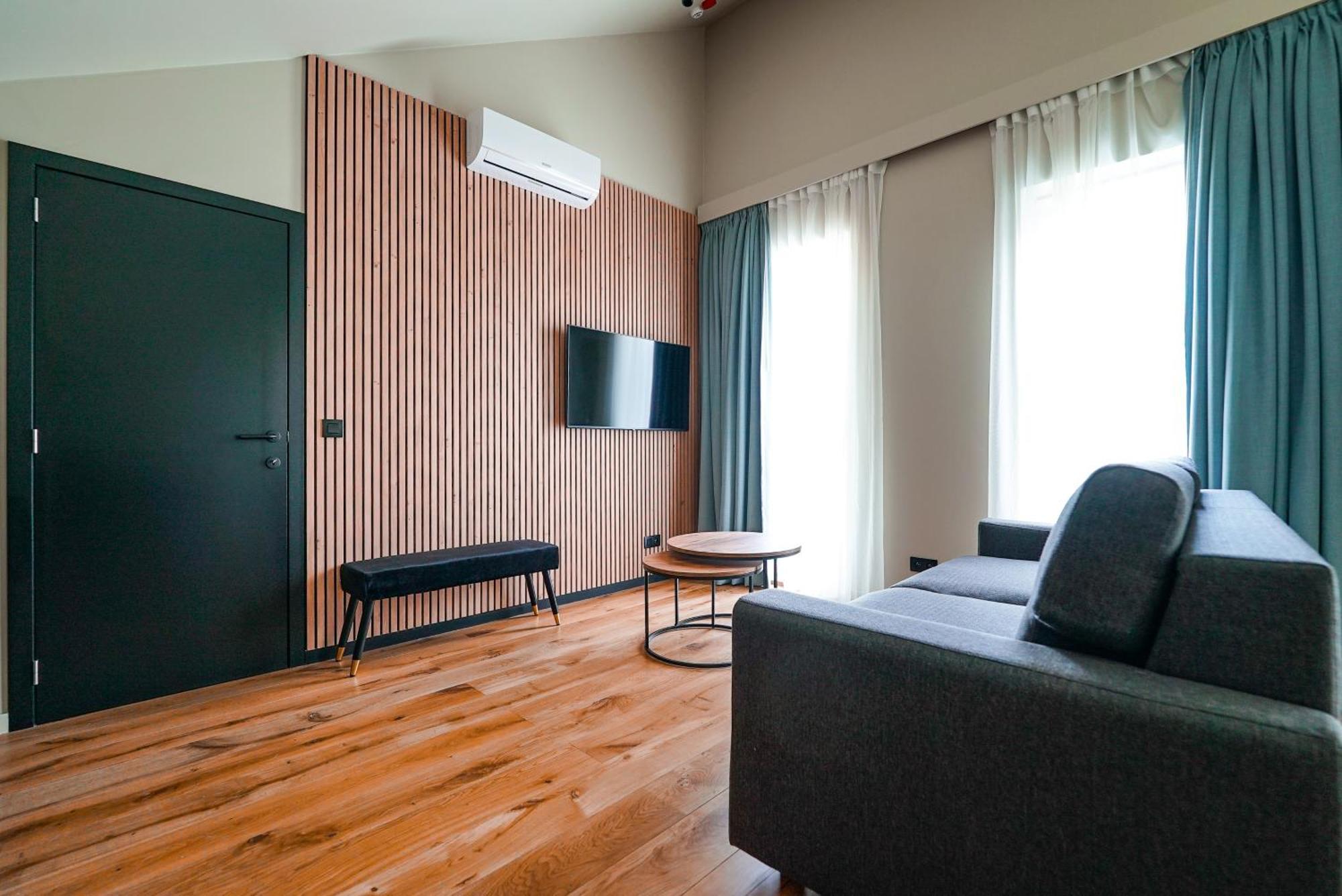 Hotel Mezza Notte Ronse Ngoại thất bức ảnh